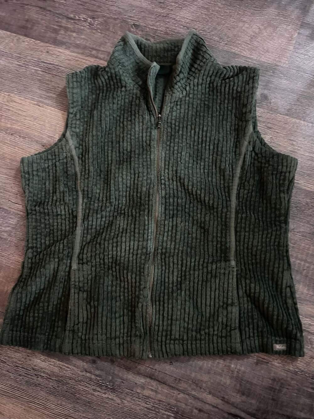 Vintage Rare Woolrich Zip Vest Size XL Green Ribbed Corduroy Mock Neck Pocket